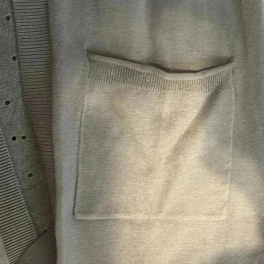 Lefty & Me sweater light-weight size small - Picture 3 of 3